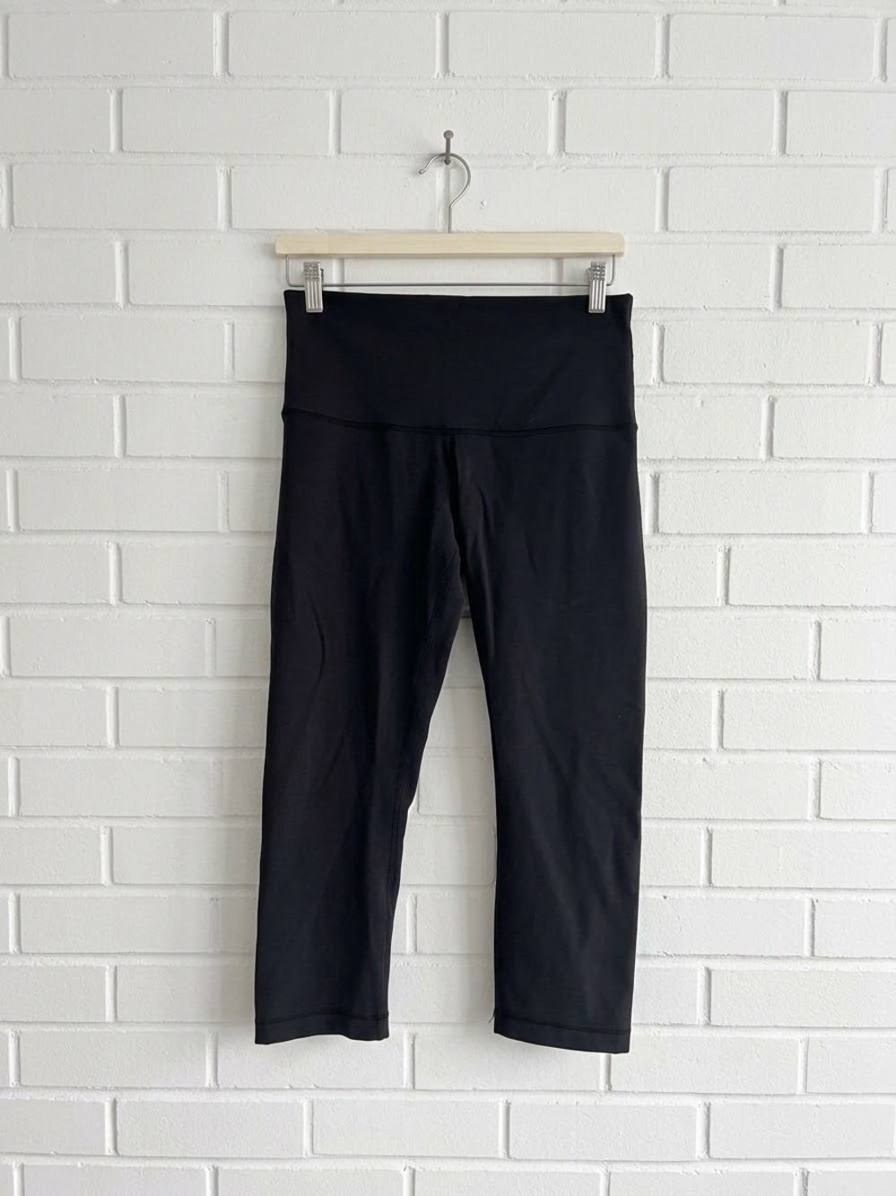 Lululemon Wunder Under High-Rise Crop 21" Luxtreme Leggings Size 10 Black
